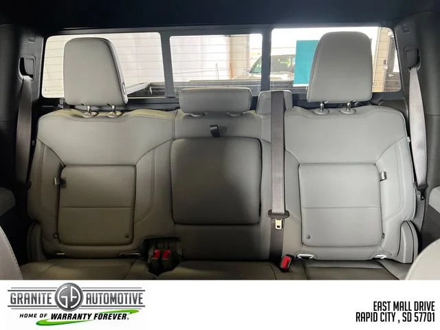 New 2026 Summit White GMC SLT image 34