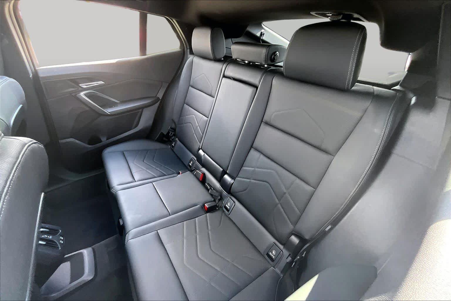 Used 2025 Cape York Green Metallic BMW xDrive28i image 20