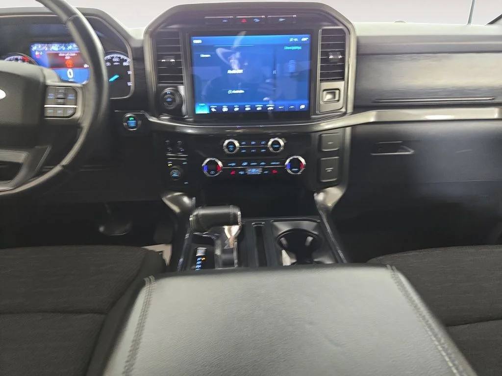 Used 2021 Red Ford XLT image 11