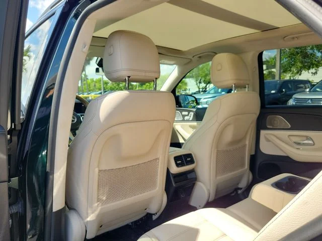 Used 2021 Green Mercedes-Benz GLE 580 image 12