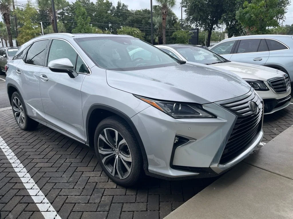 Used 2016 Silver Lexus 350 image 4