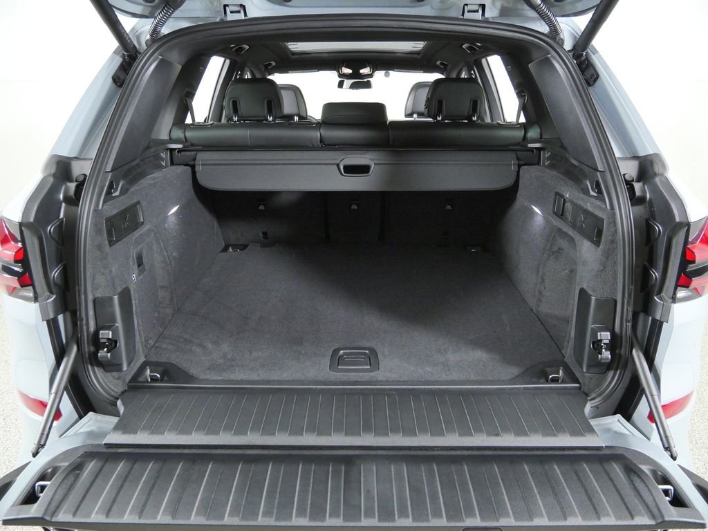 New 2026 Brooklyn Grey Metallic BMW xDrive40i image 28