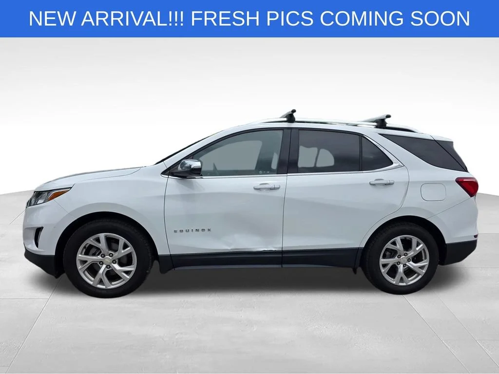 Used 2019 SUMMIT WHITE Chevrolet Premier image 3