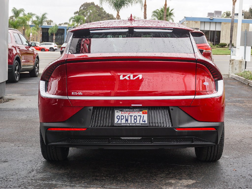 Used 2024 Red Kia Light image 6