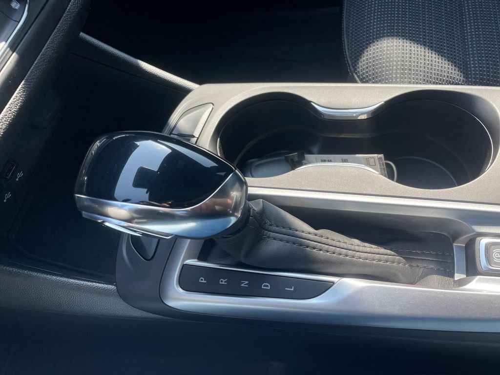 Used 2025 Black Buick Preferred image 18
