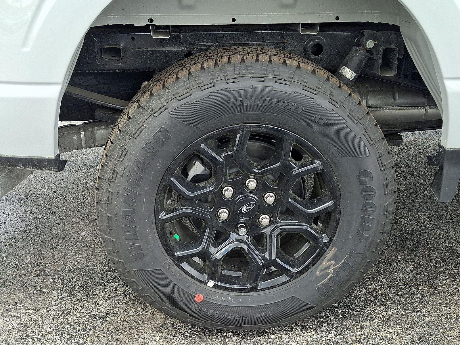 New 2026 Avalanche Ford XLT image 5