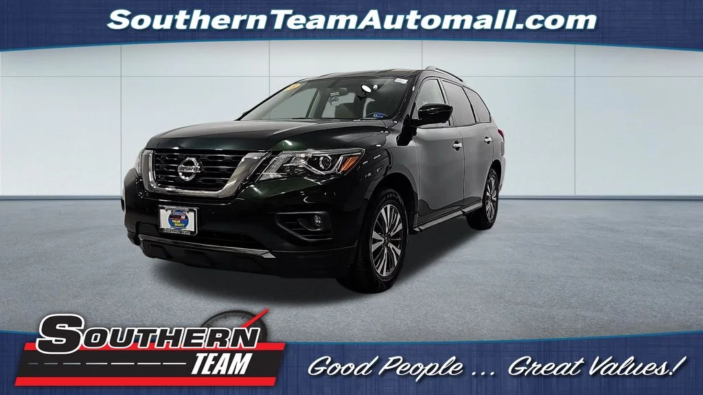 Used 2018 Green Nissan SL image 1