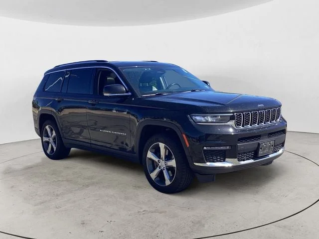Used 2021 Diamond Black Jeep Limited image 7