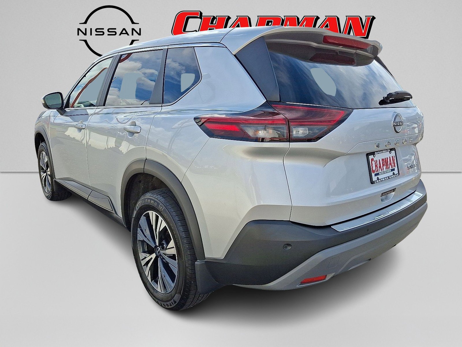 2023 Nissan Rogue SV photo 2
