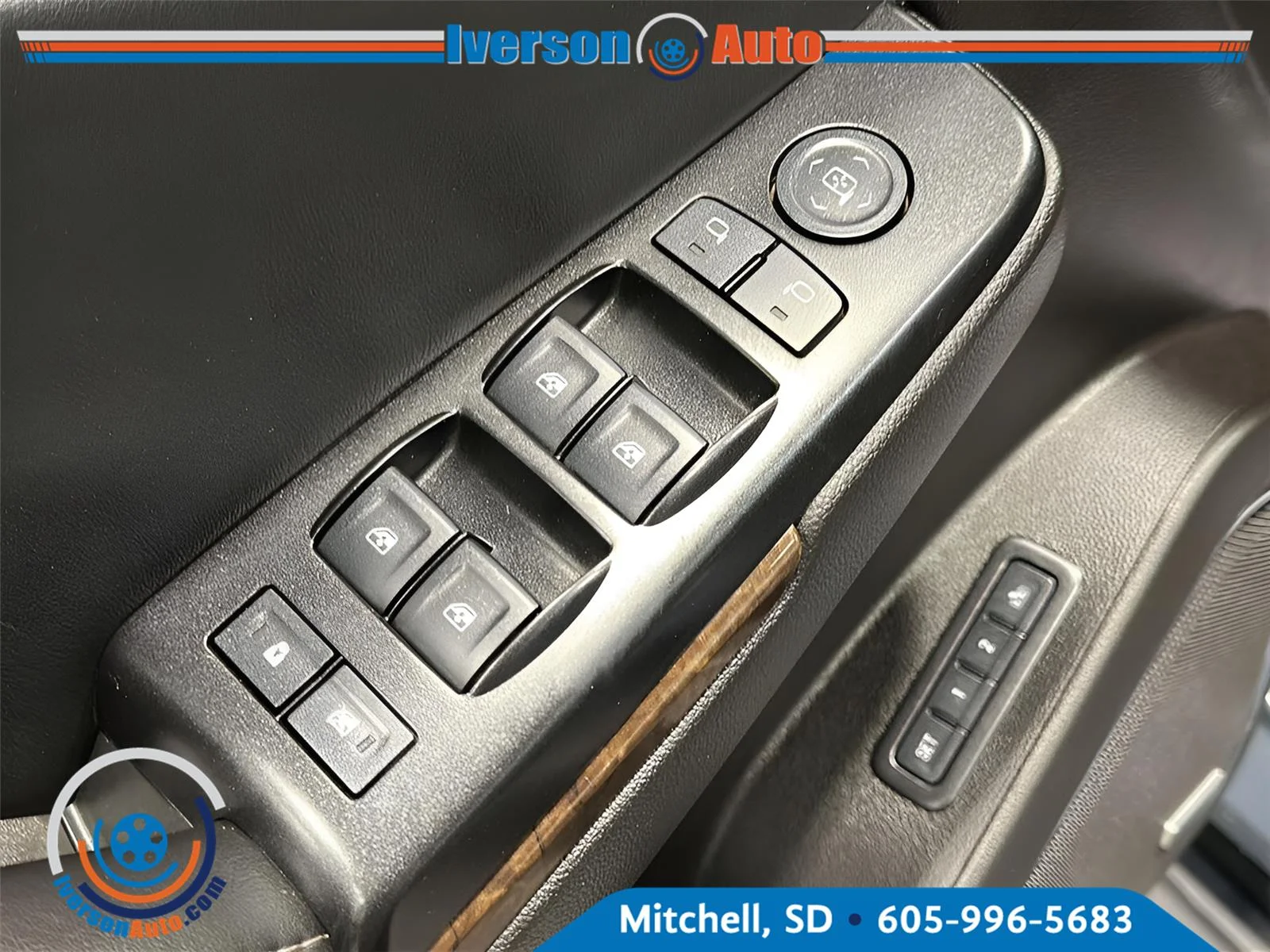 Used 2016 Slate Gray Metallic Chevrolet LT image 14