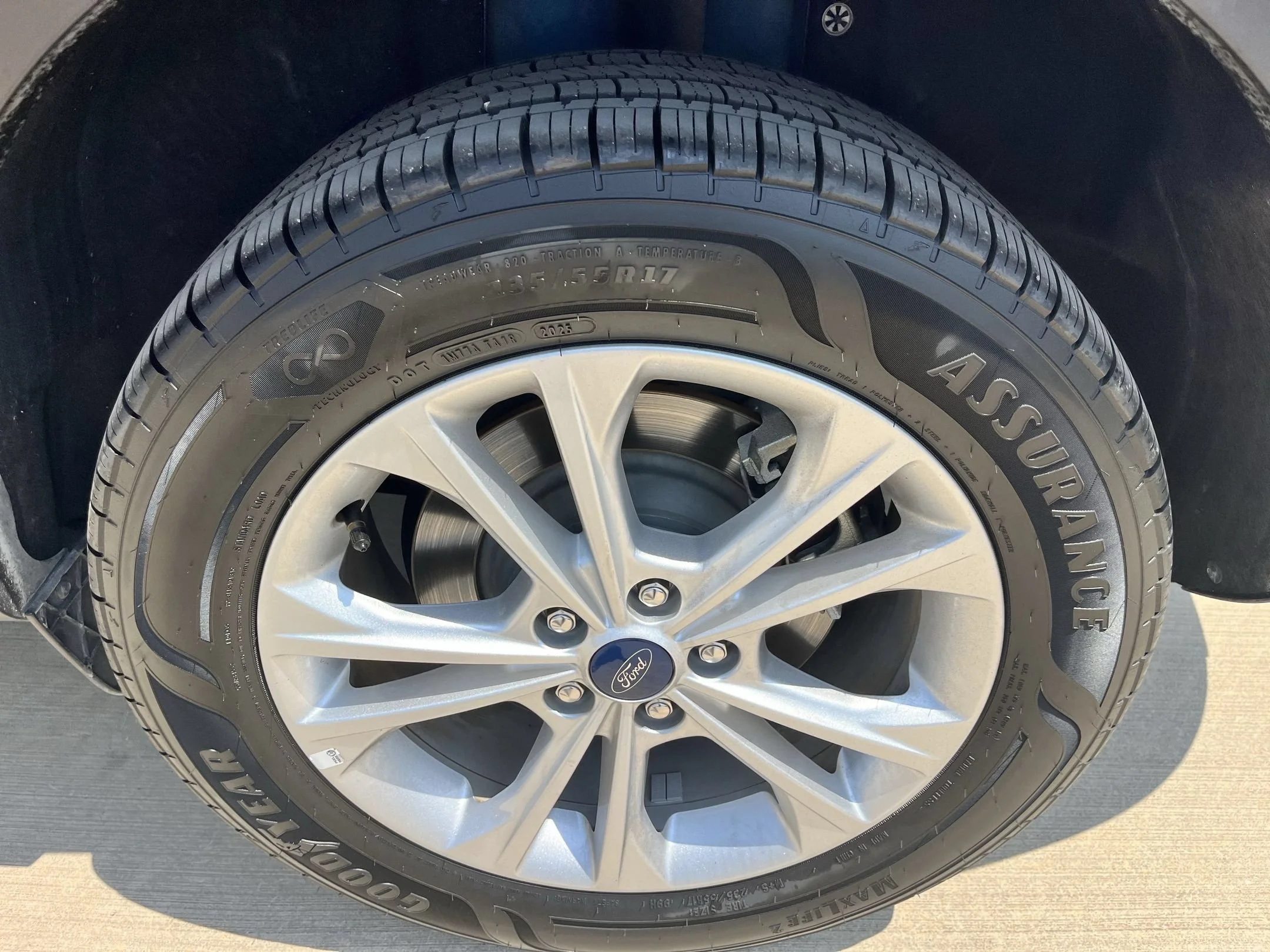Used 2019 Blue Ford SEL image 30