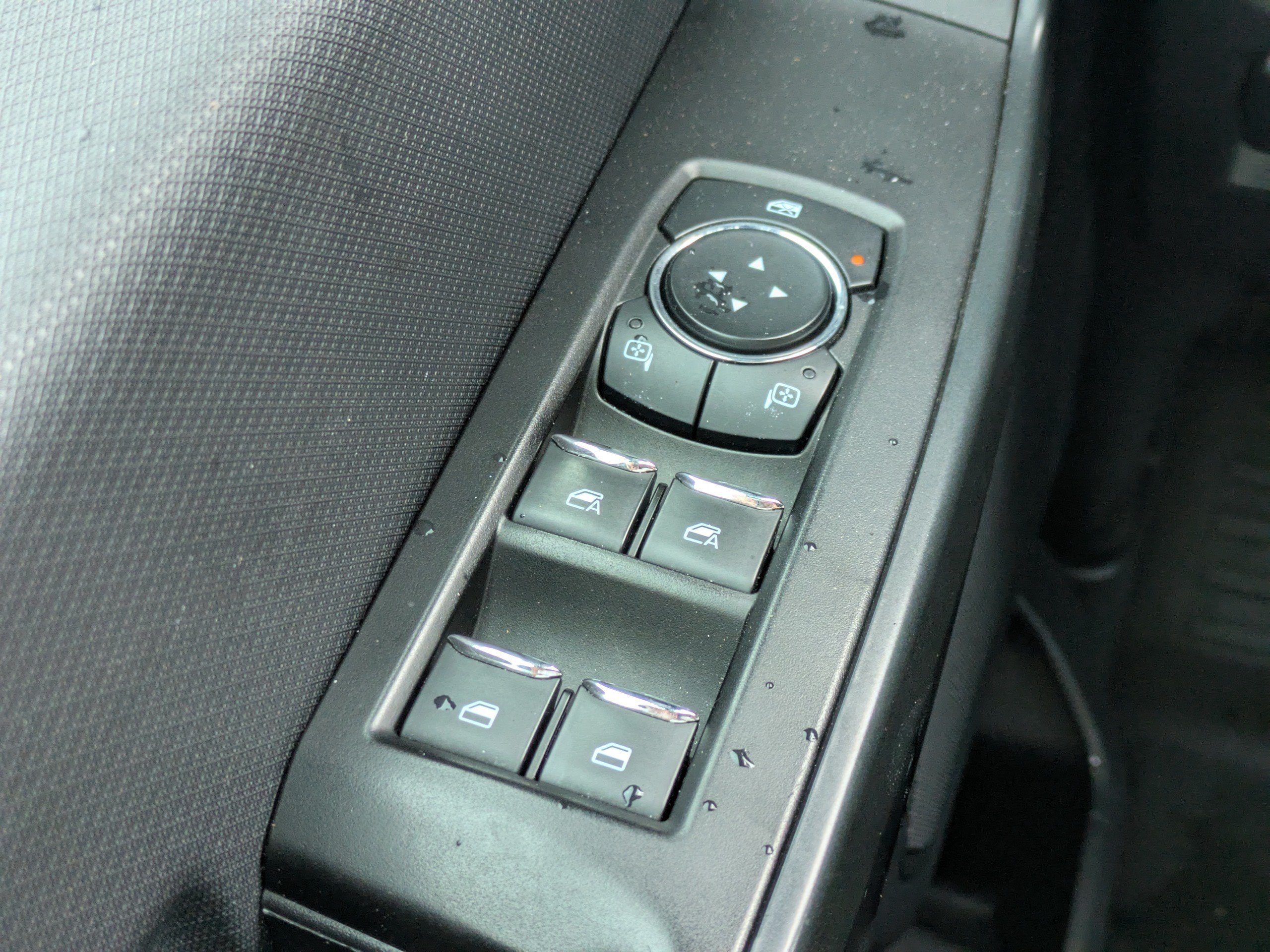 Used 2023  Ford XL image 19