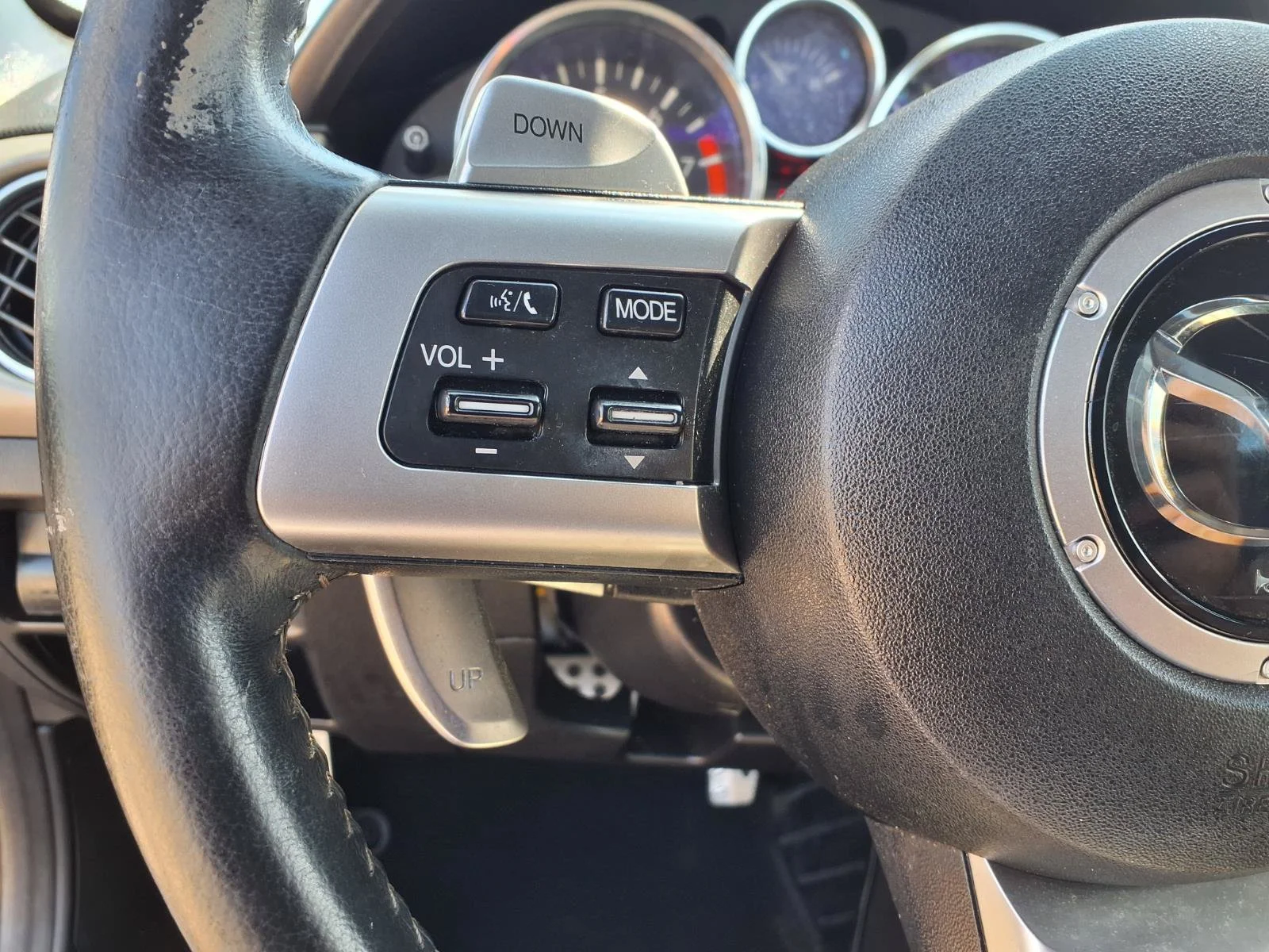 Used 2011 Black Mazda PRHT Grand Touring image 18