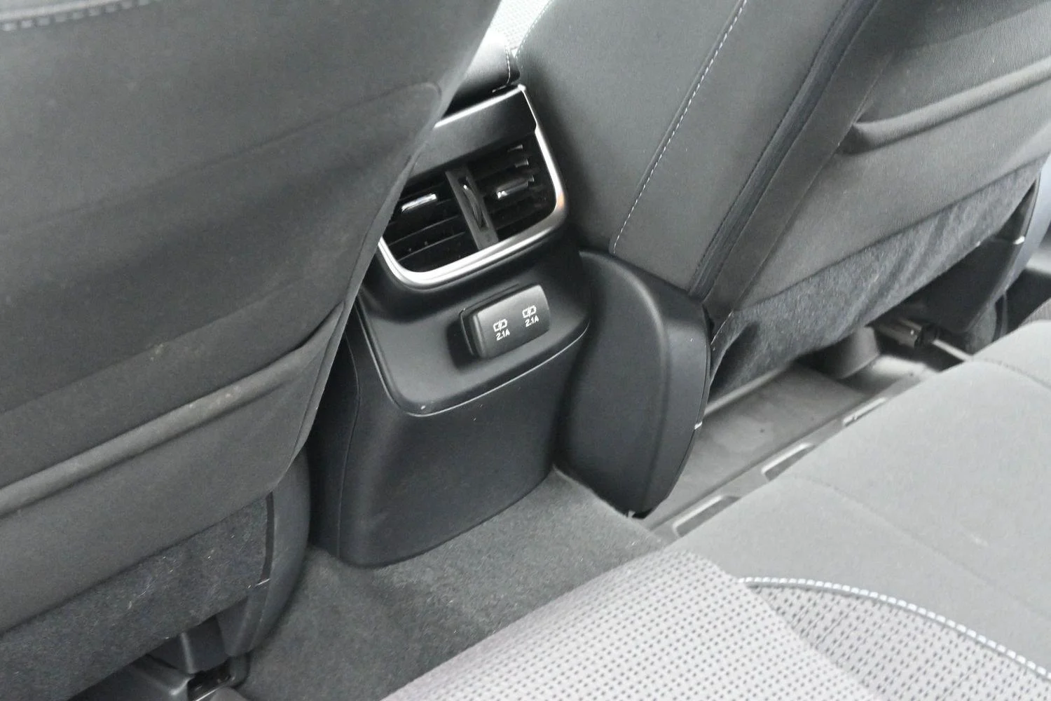 Used 2022 Magnetite Gray Metallic Subaru Premium image 18