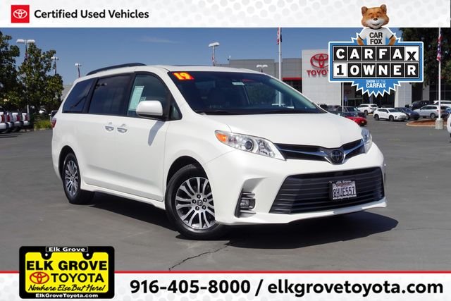 2019 Toyota Sienna XLE V6 7-Passenger Access Seat's photo