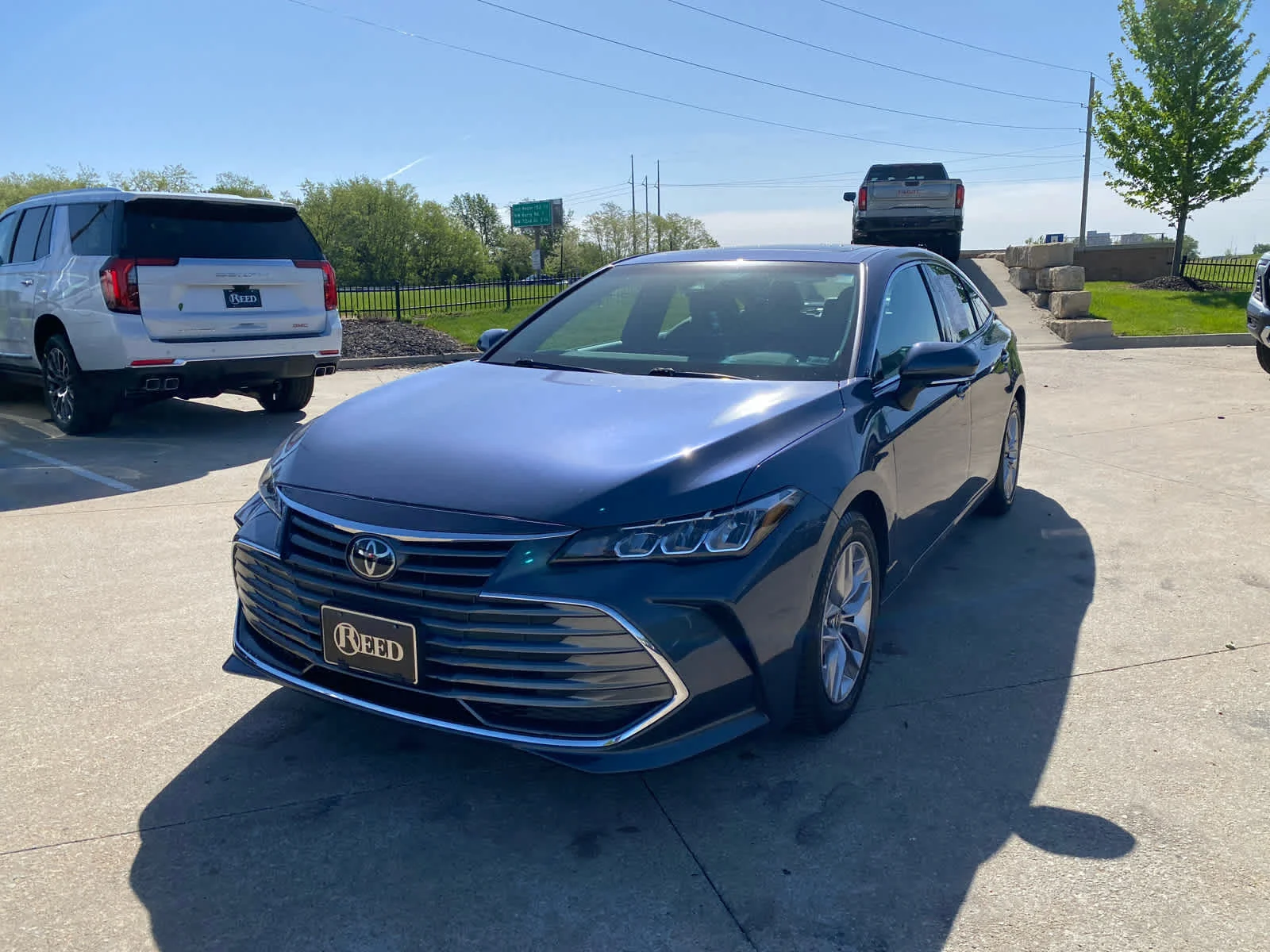 Used 2021 Toyota Avalon XLE with VIN 4T1LB1BB4MU001304 for sale in Kansas City