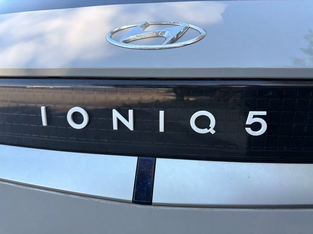 Used 2024 Cyber Gray Hyundai SEL image 12