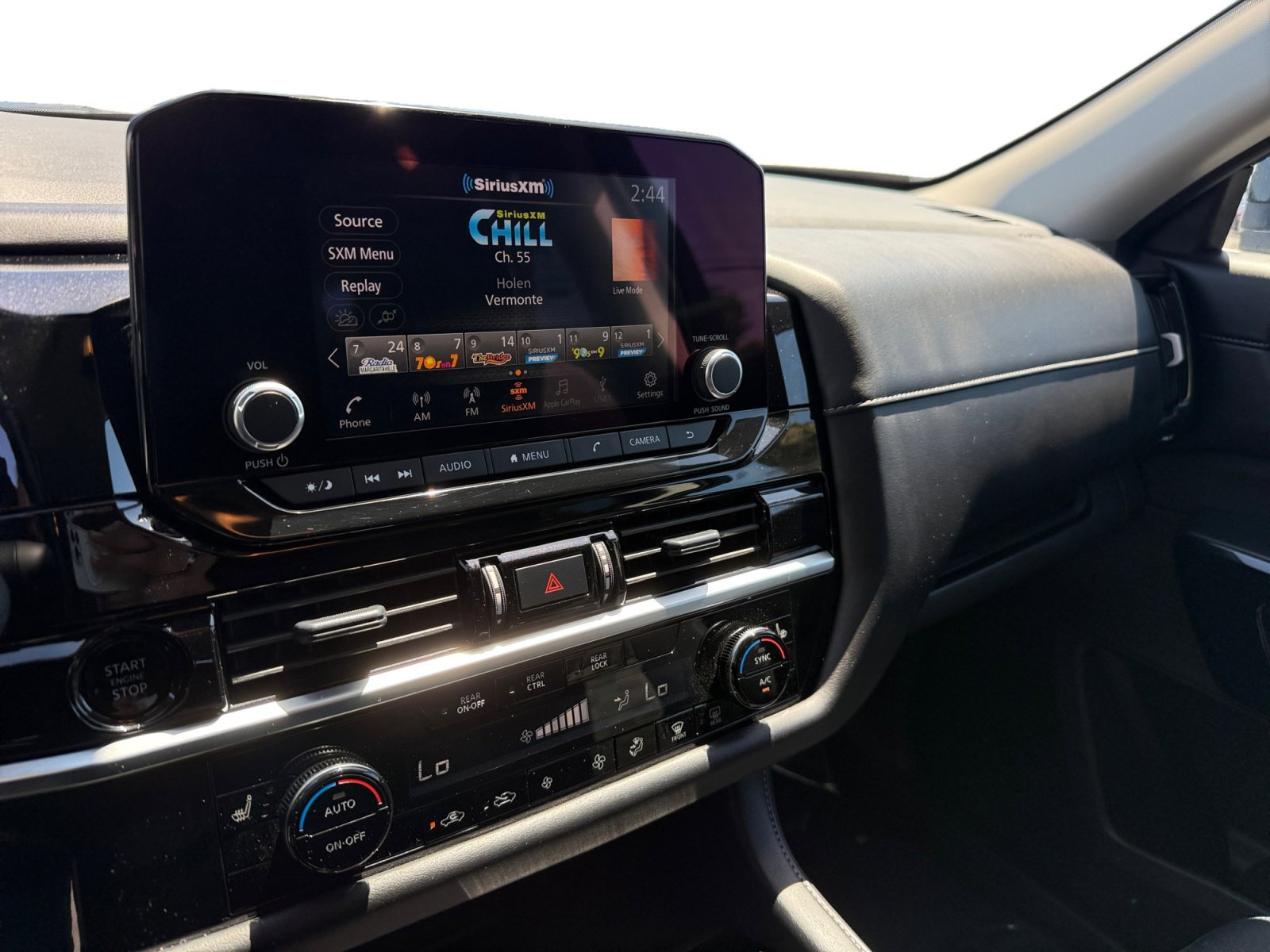 Used 2025 Super Black Nissan SV image 12