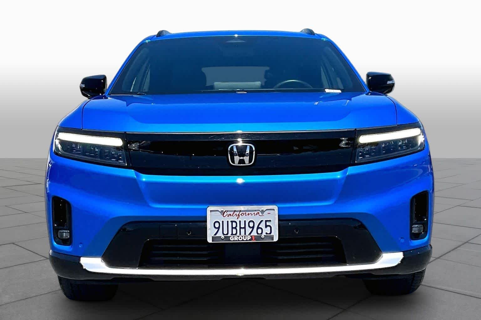Used 2025 Pacific Blue Metallic Honda Touring image 3