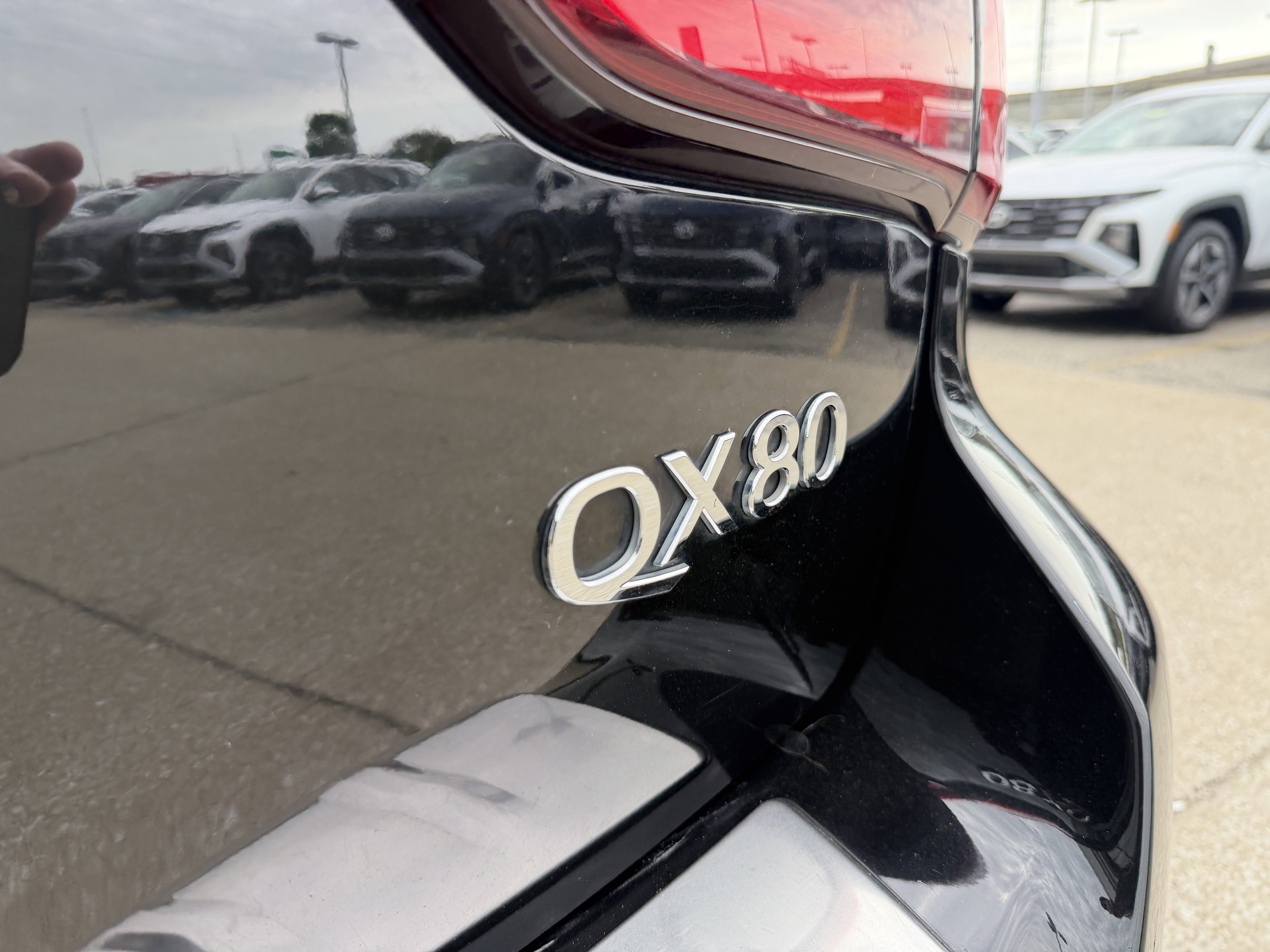 Used 2021 Mineral Black INFINITI Premium Select image 9