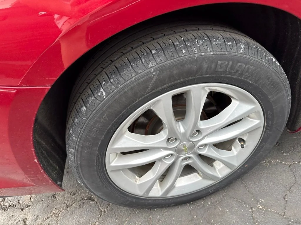 Used 2016 Red Chevrolet LT image 23