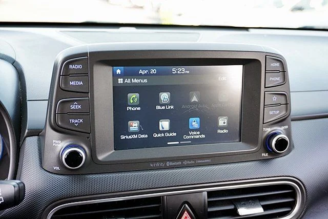Used 2021 Black Hyundai SEL Plus image 25