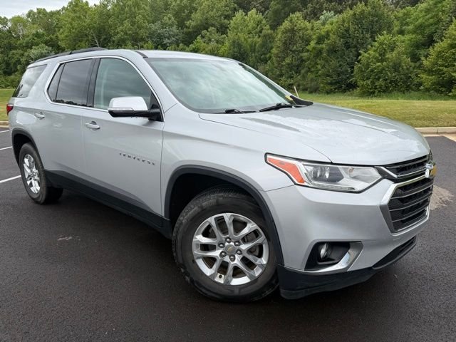 Used 2019 Chevrolet Traverse 1LT with VIN 1GNERGKW2KJ302593 for sale in Southaven, MS