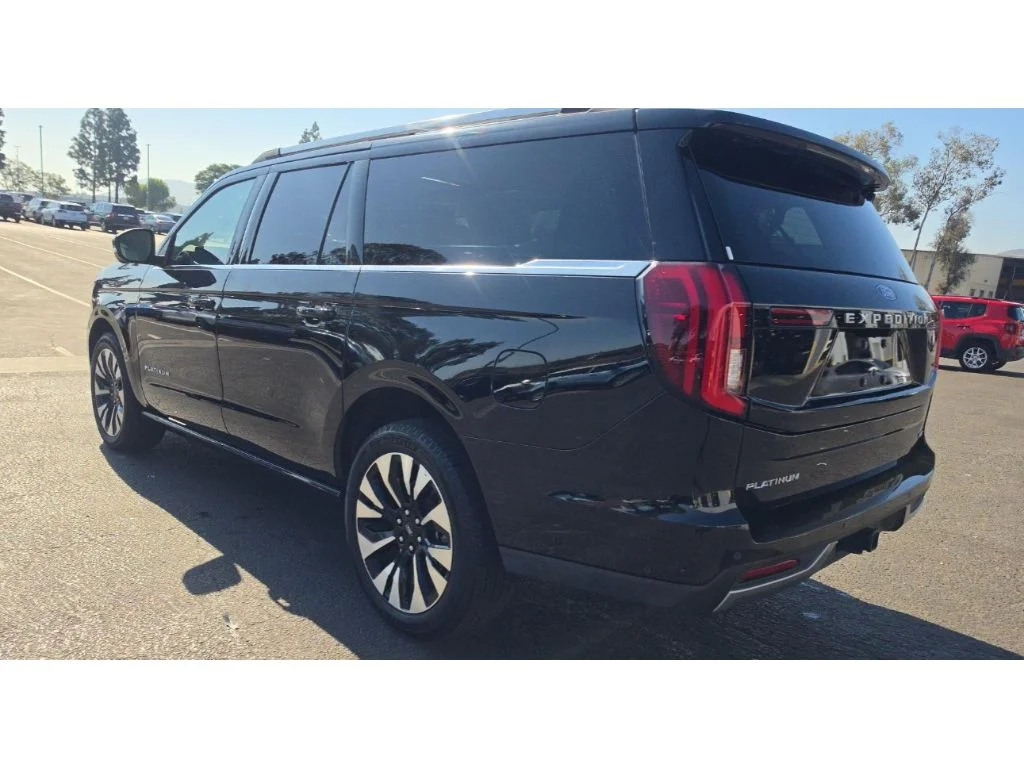 Used 2025 Agate Black Metallic Ford Platinum image 4