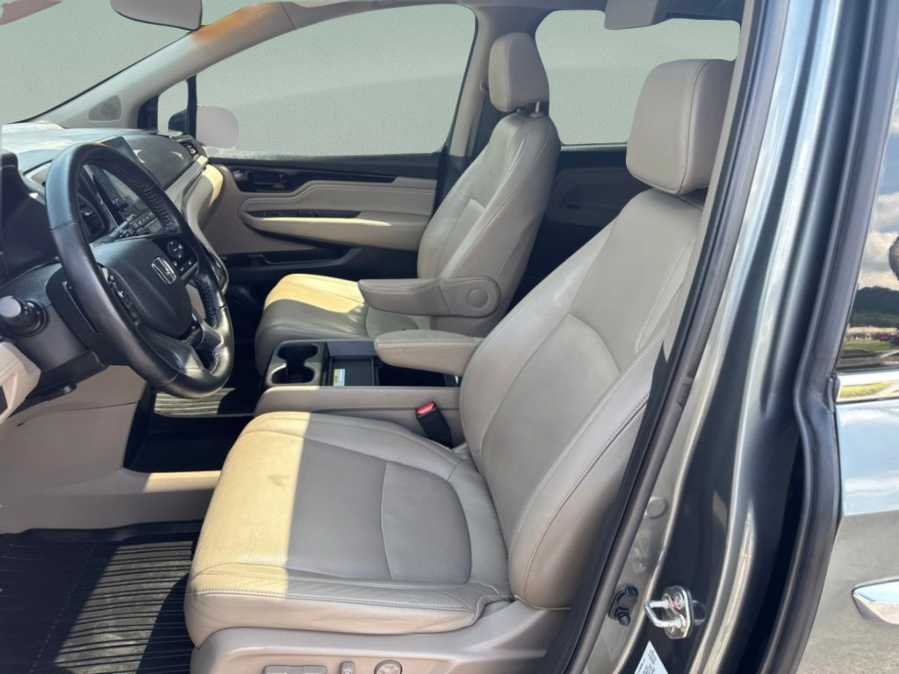 Used 2019 Pewter Metallic Honda Elite image 10