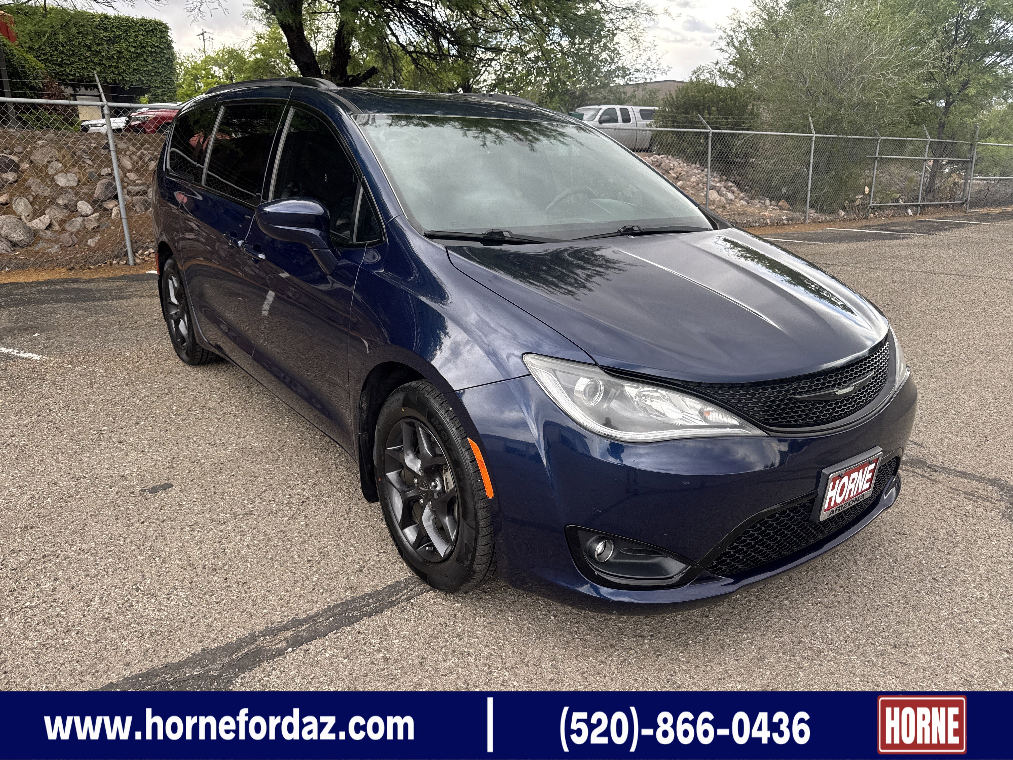 2018 Chrysler Pacifica Touring L Plus's photo