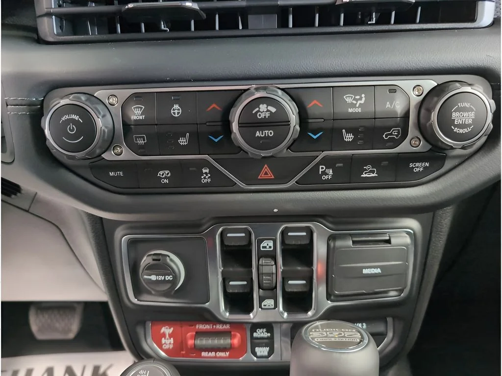 2025 Jeep Wrangler 4-Door Rubicon 392 Final Edition - Photo 13