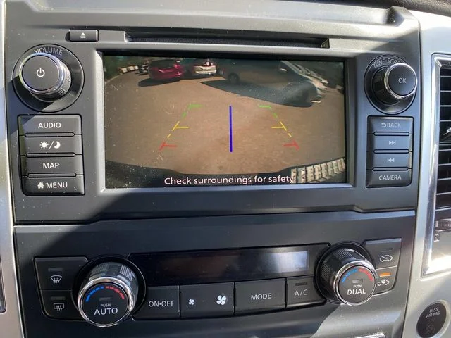 Used 2019 Black Nissan SL image 9