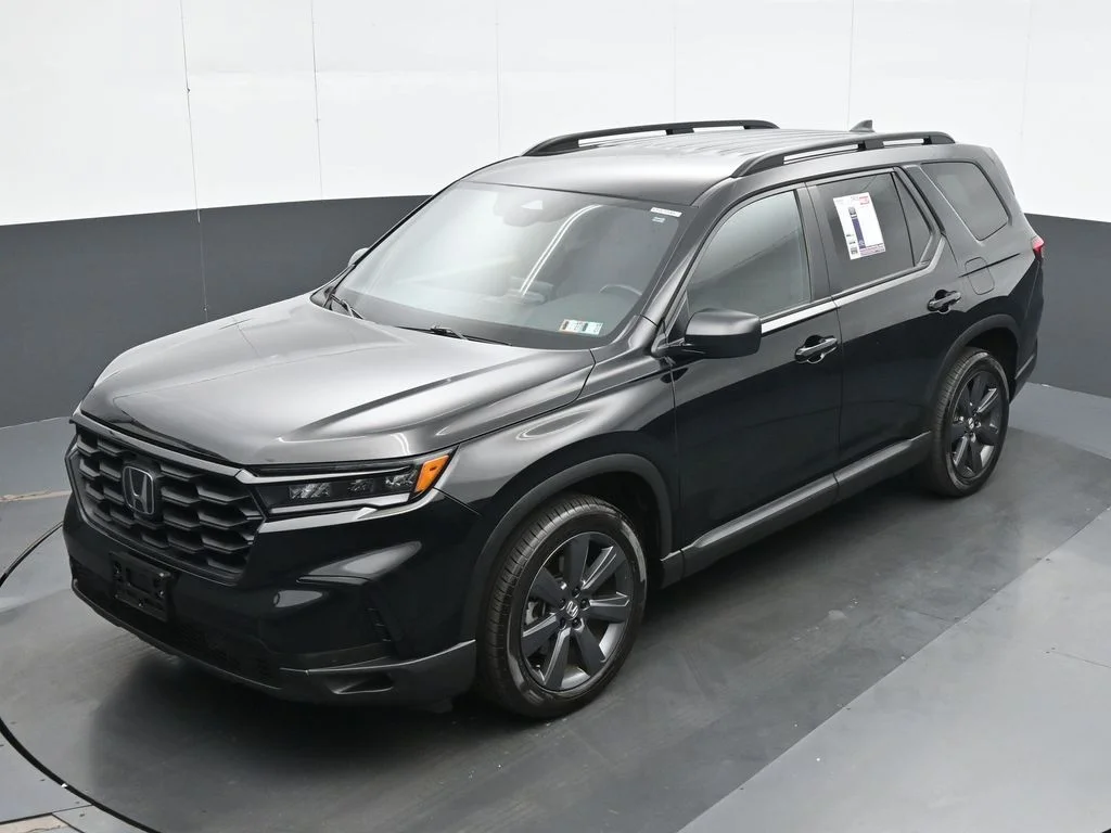 Used 2025 Black Honda Sport image 18