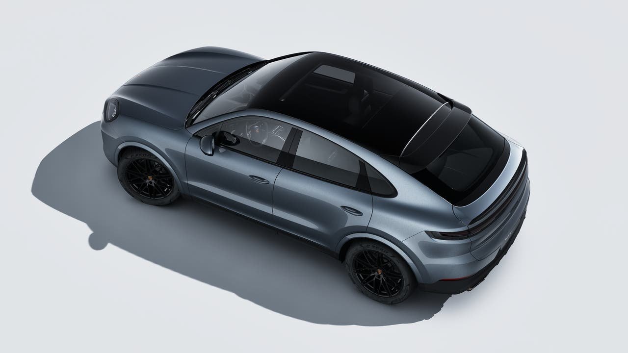 New 2026 Vanadium Grey Metallic Porsche Coupe image 4