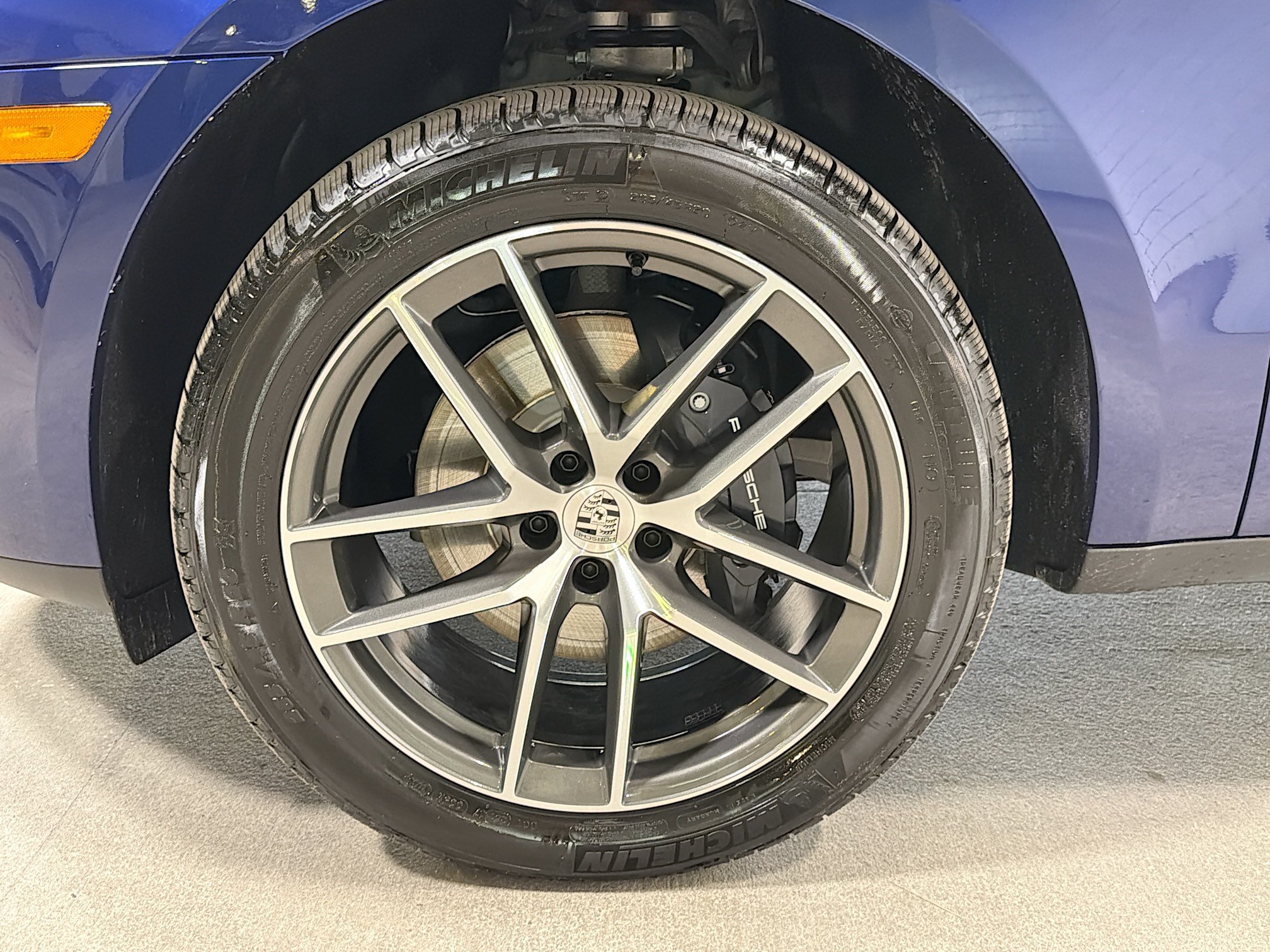 New 2026 Gentian Blue Metallic Porsche  image 40