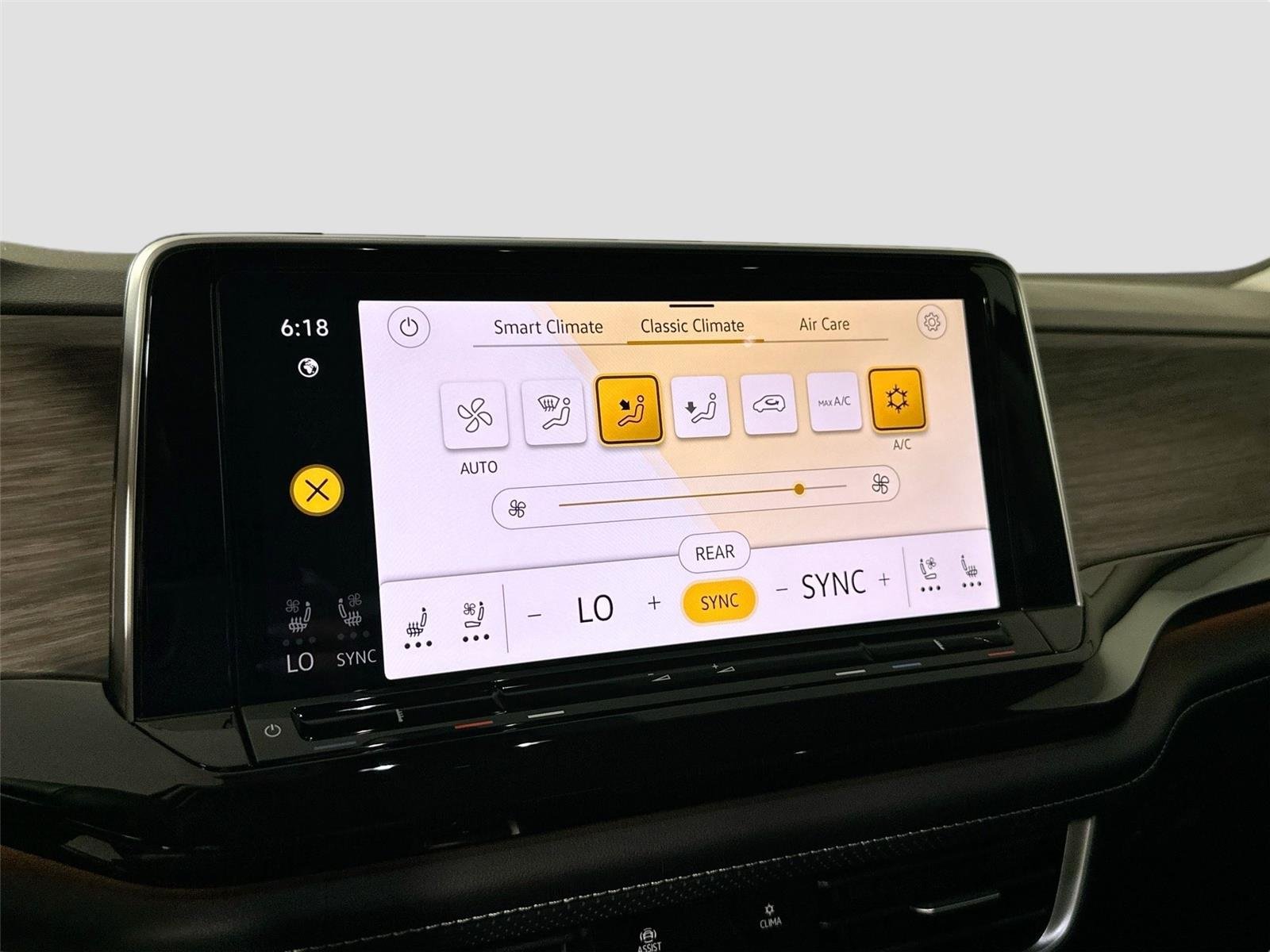 New 2026  Volkswagen 2.0T SEL Premium R-Line image 14