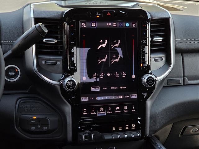 New 2027 Diamond Black Crystal Pearl-Coat Exterior Paint RAM Laramie image 10