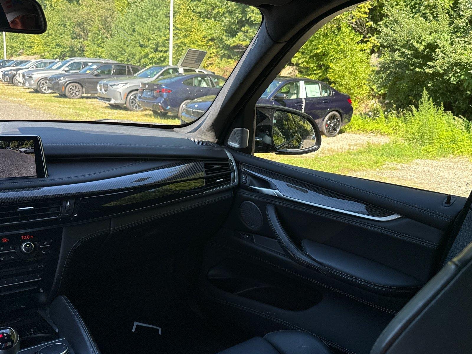 Used 2018 Black Sapphire Metallic BMW  image 24