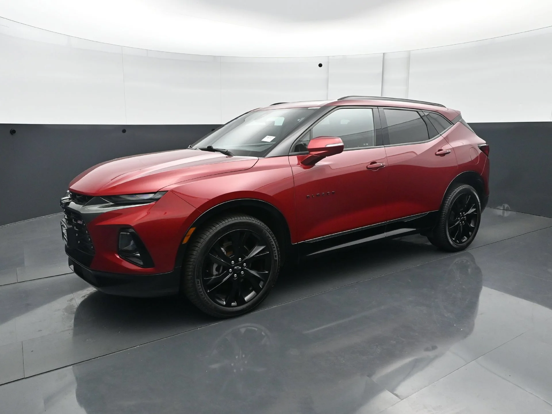 Used 2019 Chevrolet Blazer RS with VIN 3GNKBERS7KS694922 for sale in Minneapolis, Minnesota