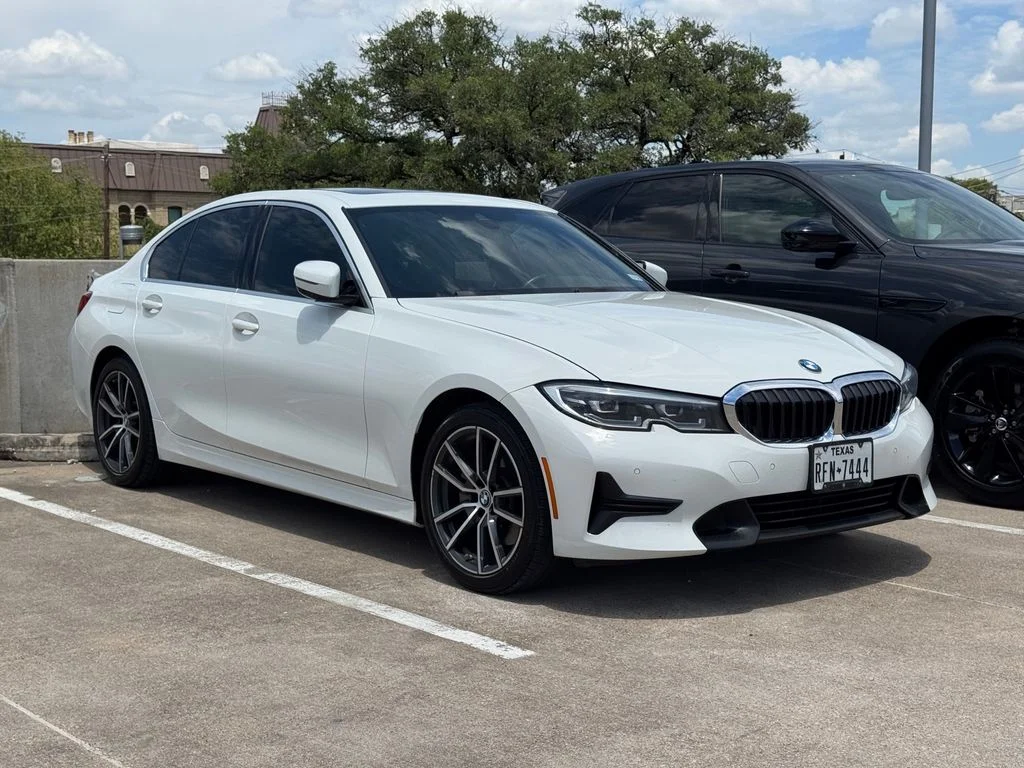 Used 2020 White BMW 330i image 1