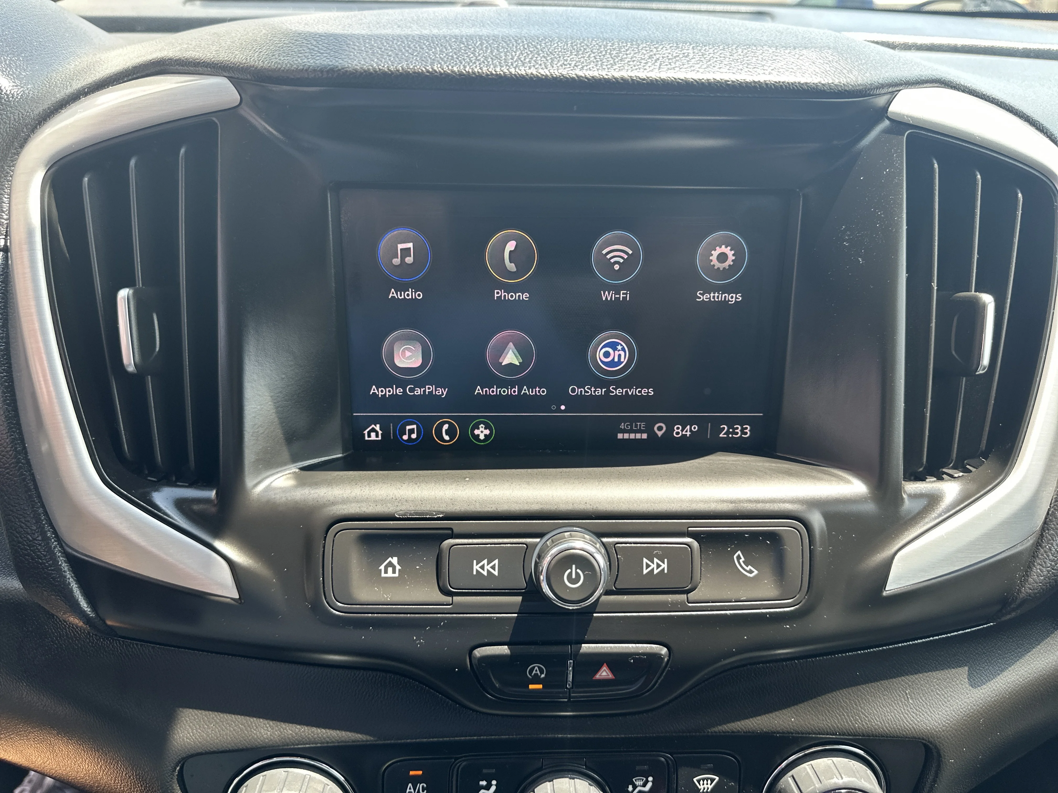 Used 2022 Quicksilver Metallic GMC SLE image 14