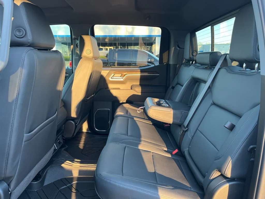2026 Chevrolet Silverado 1500 LT - Photo 15