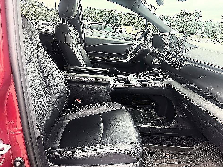 Used 2022 Ruby Flare Pearl Toyota XSE image 19