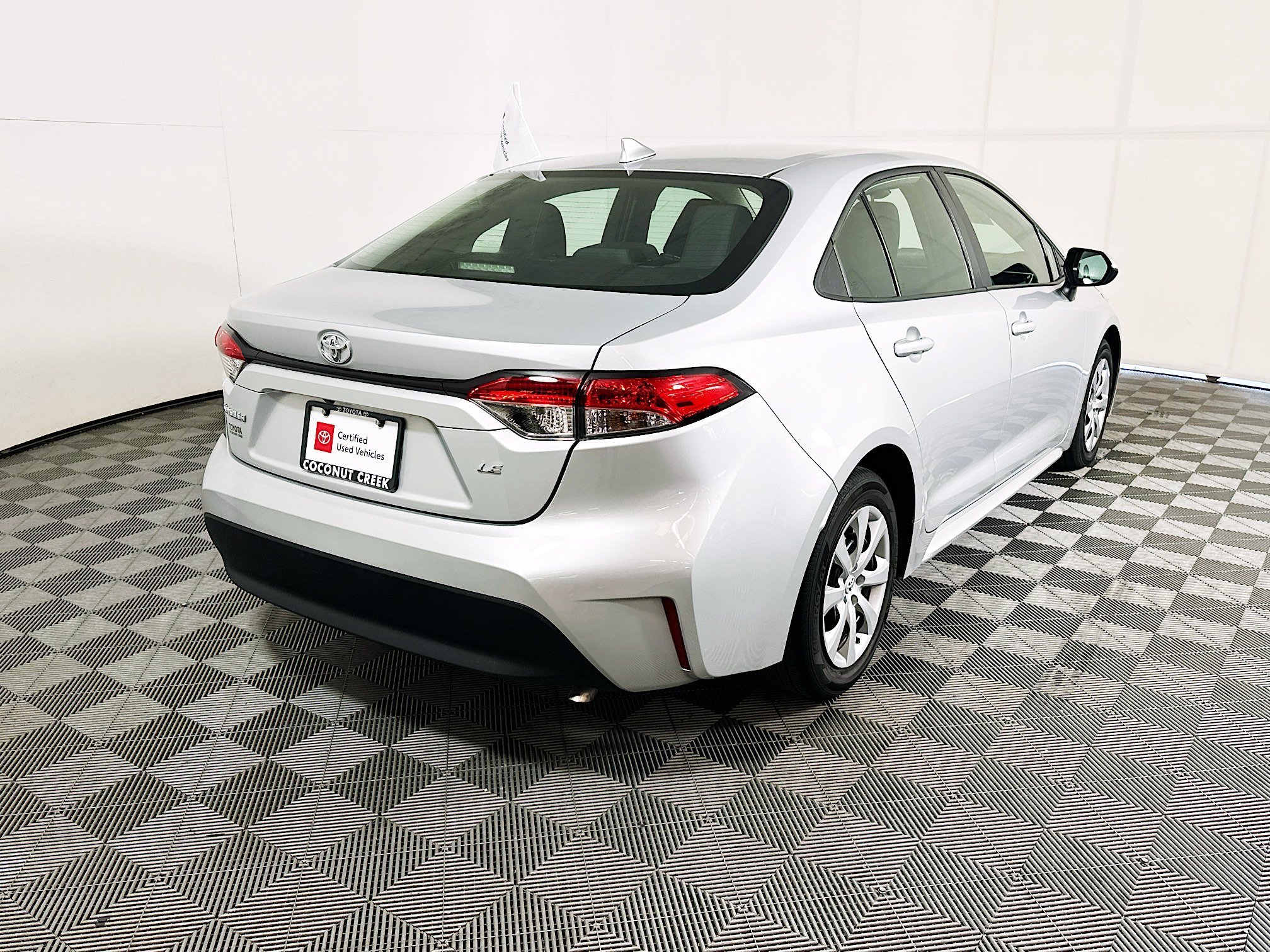 Certified Used 2024 Classic Silver Metallic Toyota LE image 3