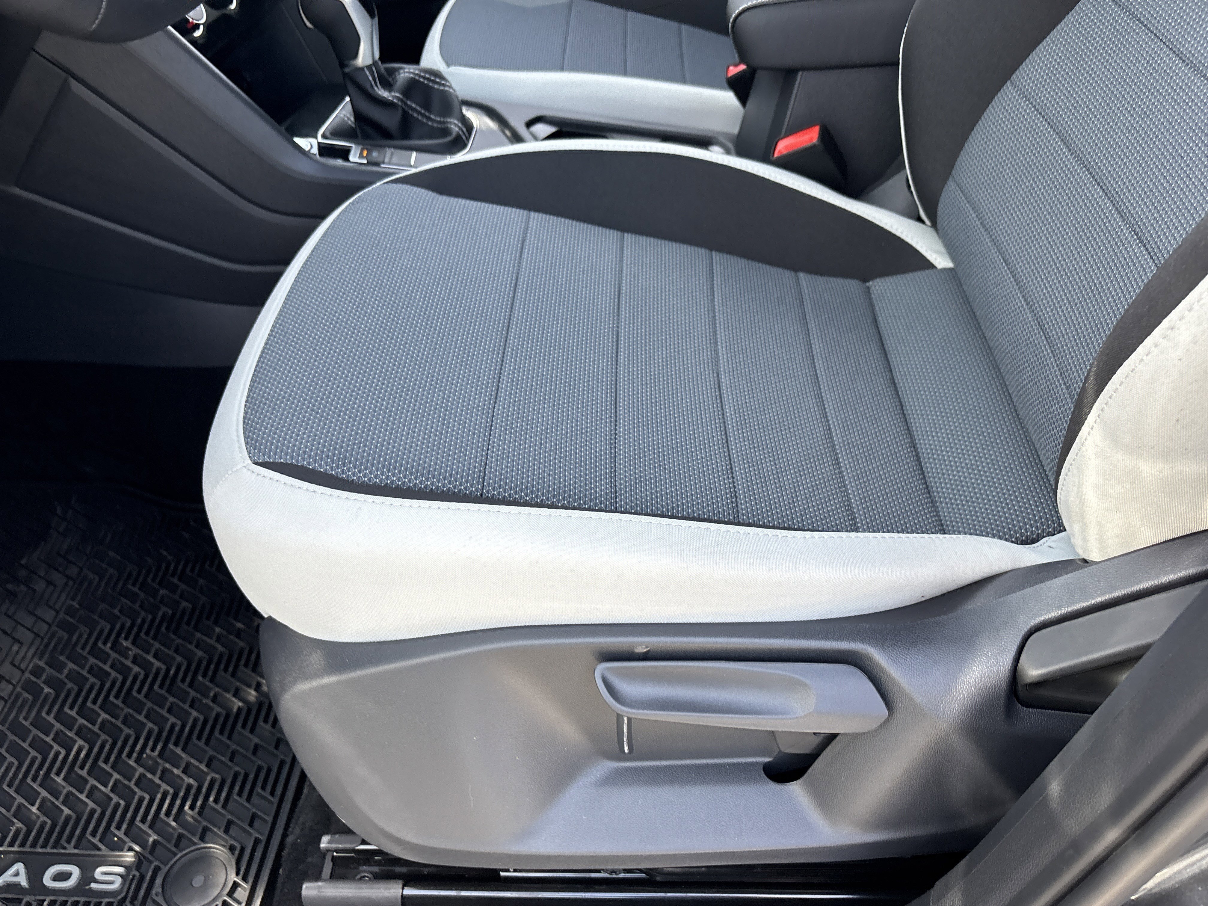 New 2026 Platinum Gray Metallic Volkswagen S image 16