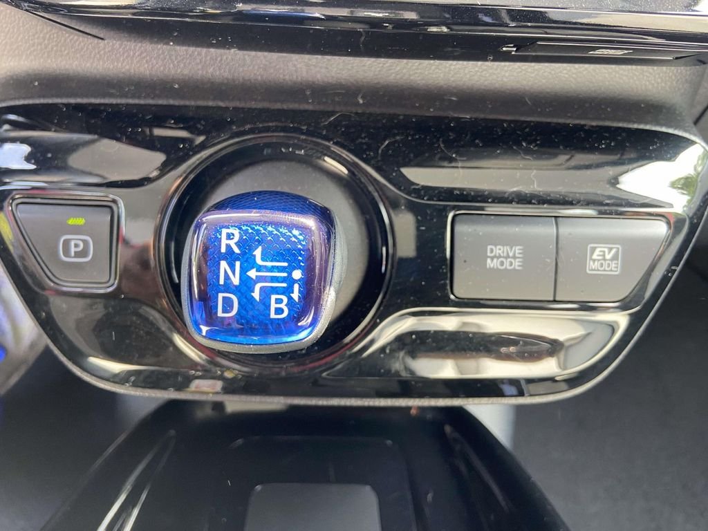 Used 2019 Red Toyota Limited image 33