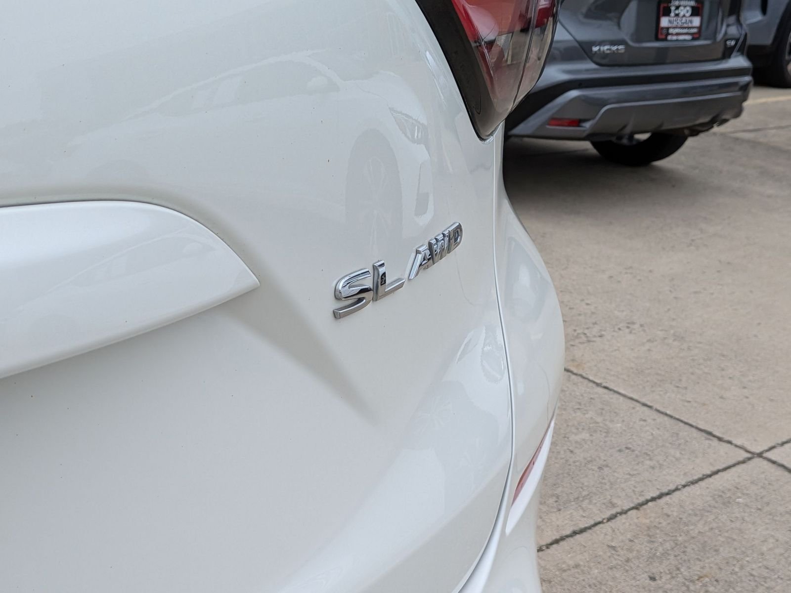 Certified Used 2020 Pearl White Nissan SL image 36