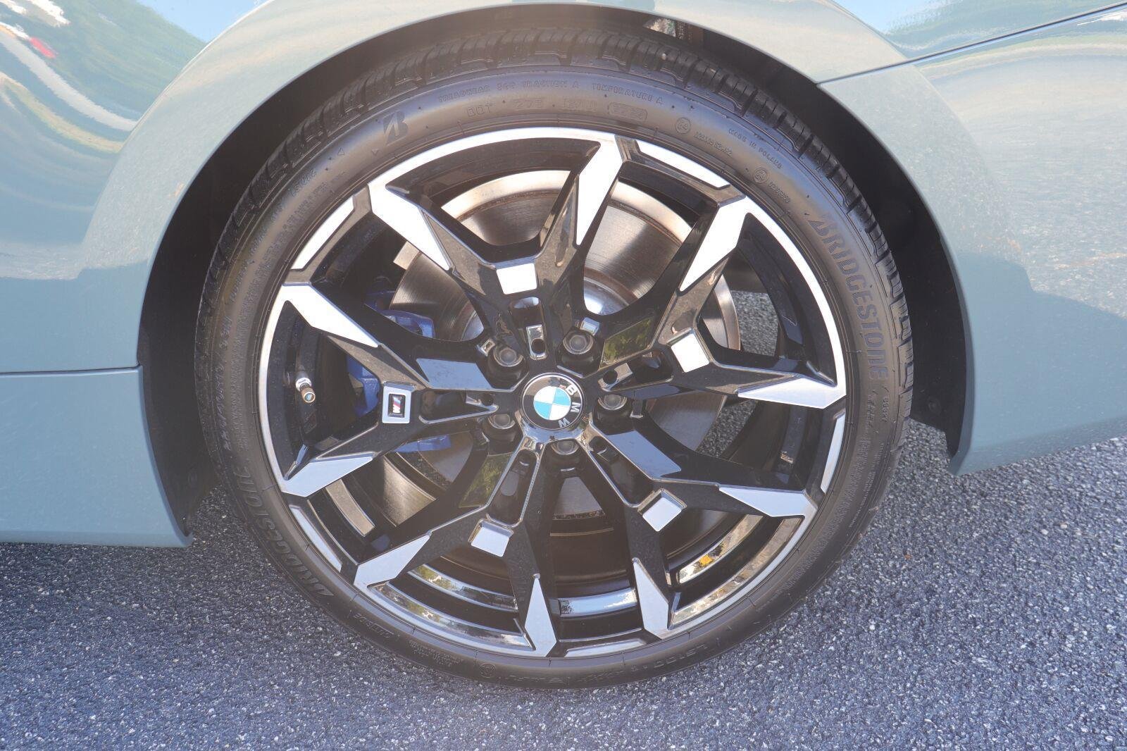 Used 2025 Cape York Green Metallic BMW M440i image 36