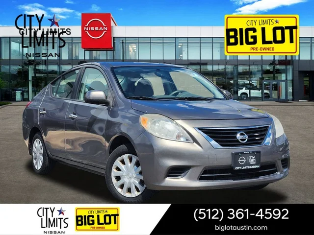 2012 Nissan Versa 1.6 SV