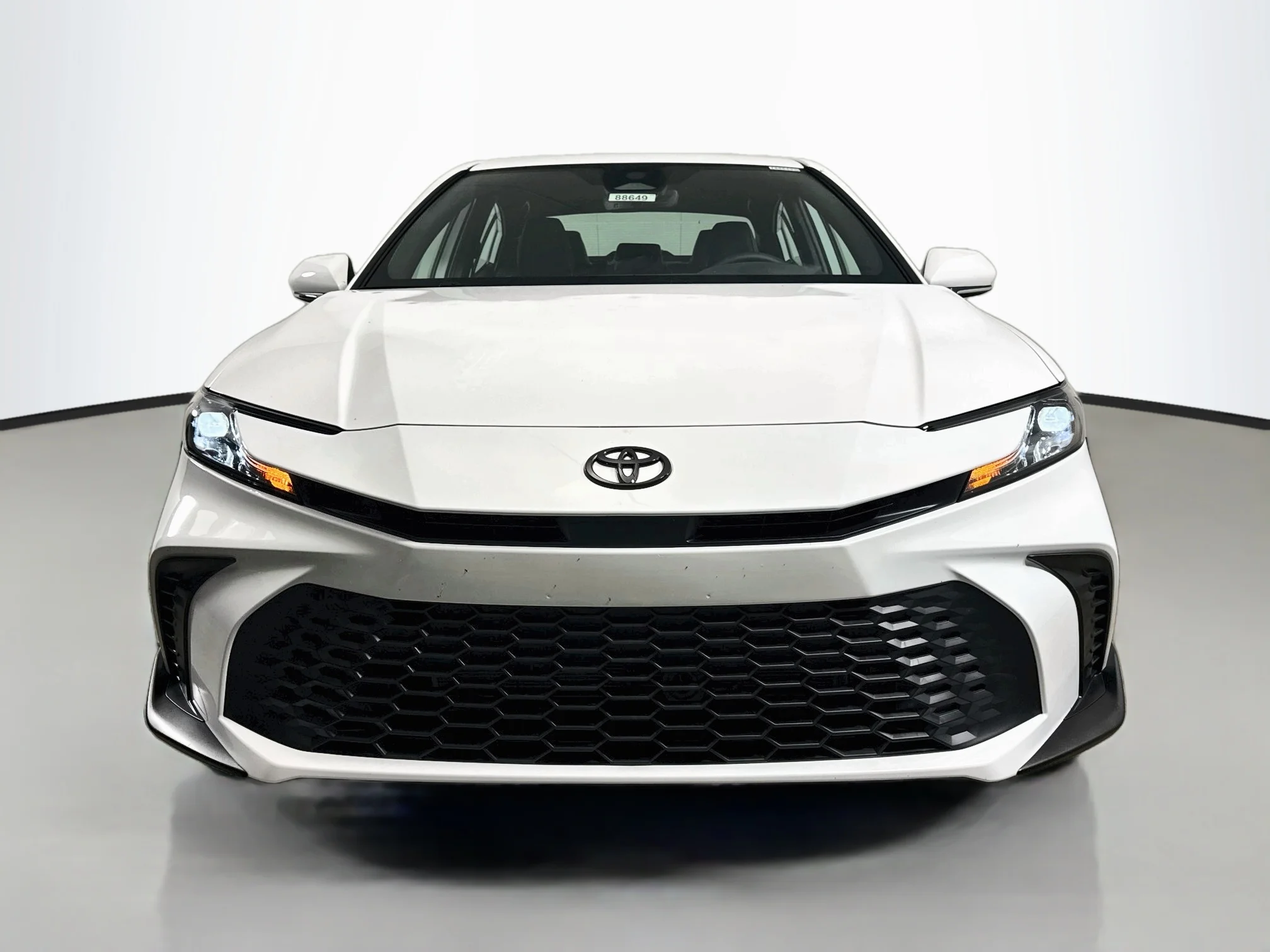 New 2026 Ice Cap Toyota SE image 2